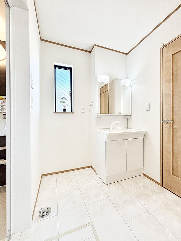 【ランドリースペース】広々とゆとりのあるランドリースペース