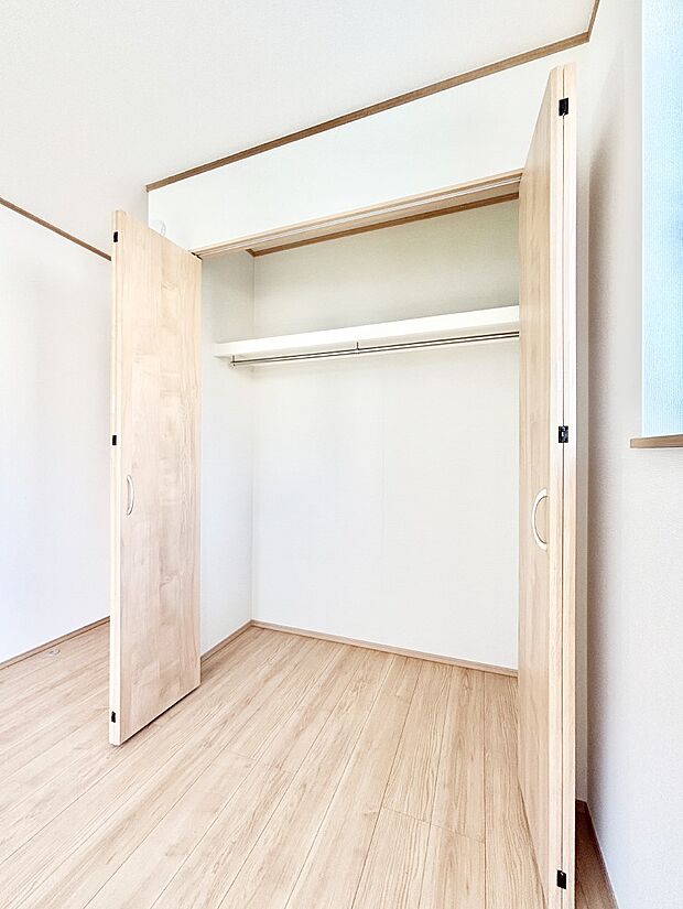 【収納】全居室クローゼット付き
