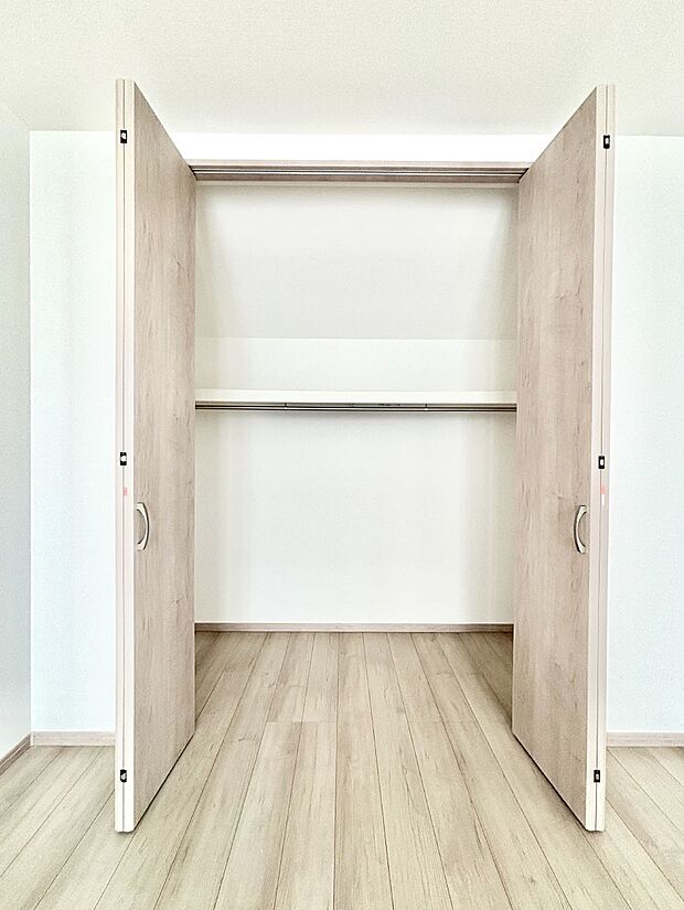 【収納】たっぷりの収納スペースで快適に暮らせそう 