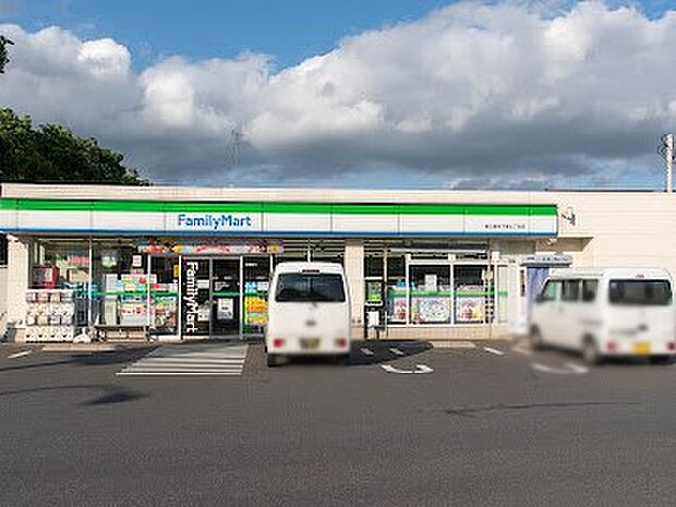ファミリーマート 東久留米下里七丁目店（約500m）