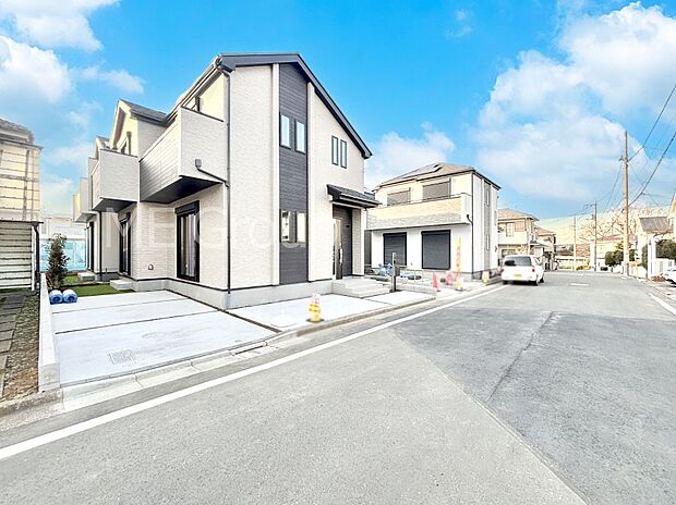 【前面道路含む現地写真】前面道路はきちんと整備されています