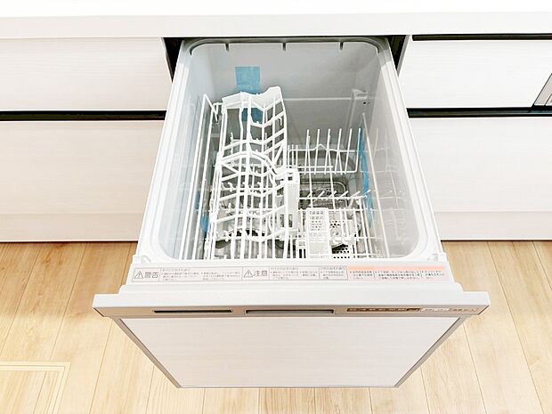 【食洗機】面倒なお片づけは食洗機にお任せ！家事の負担が減って、時間にも気持ちにもゆとりができます。