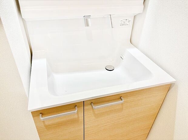 【ハンドシャワー水栓】ハンドシャワー付き！使いやすい洗面台。