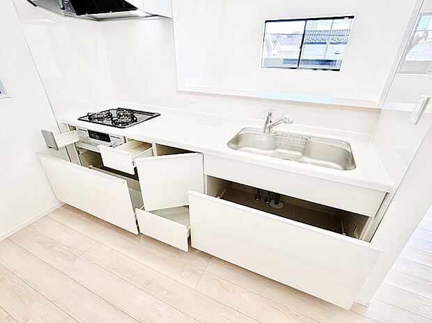 【その他設備(スライド収納)】使いやすさを優先したスライド式収納タイプ！