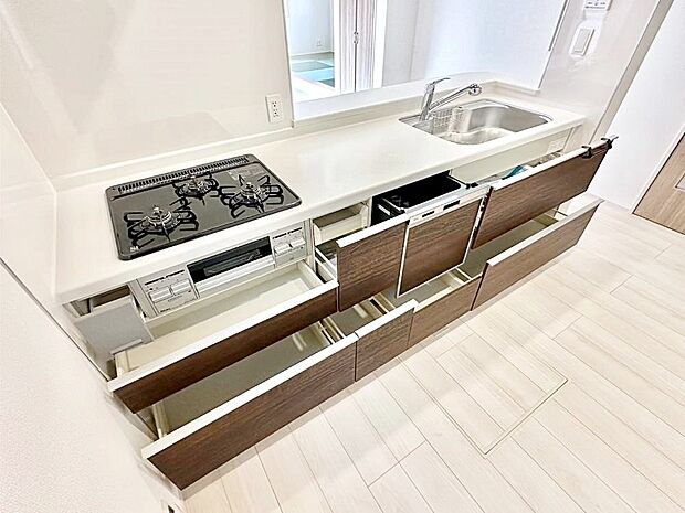 【スライド収納】使いやすさを優先したスライド式収納タイプ！