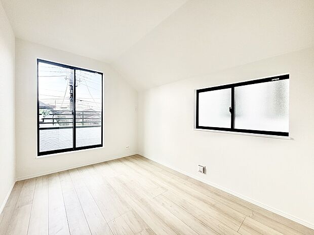 【洋室】爽やかな日差しがお部屋全体を優しく包み込んでくれます