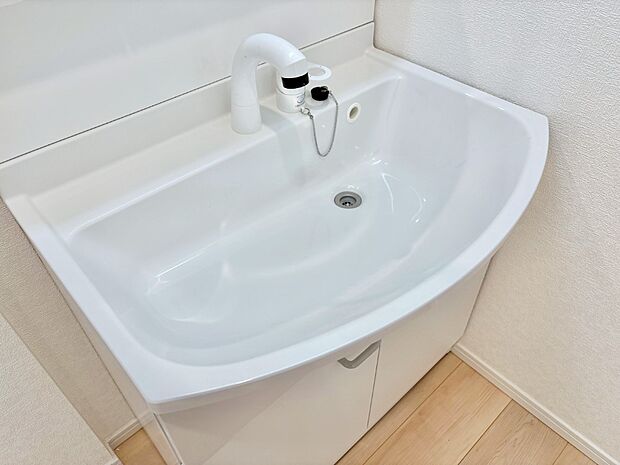 【ハンドシャワー水栓】ハンドシャワー付き!使いやすい洗面台。