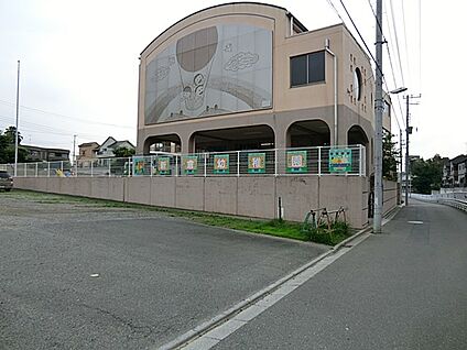 新倉幼稚園 1200m