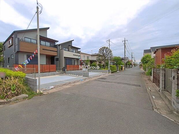 【前面道路含む現地写真】前面道路はきちんと整備されています  