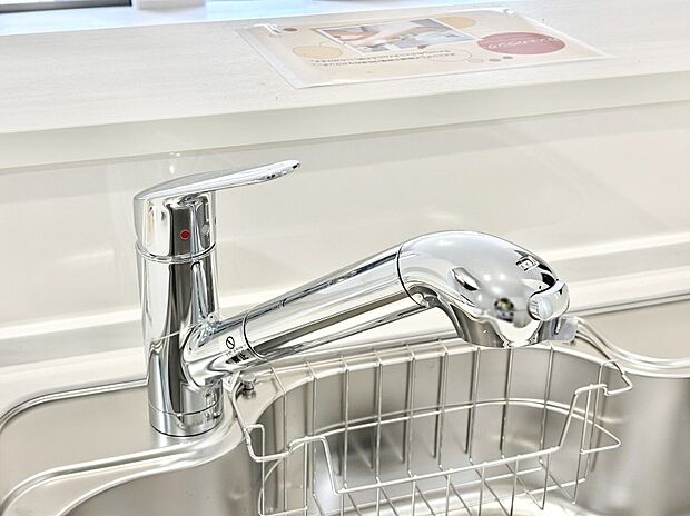 【浄水器】いつでも清潔なおいしいお水を。一つの水栓で水道水と浄水を使い分け。