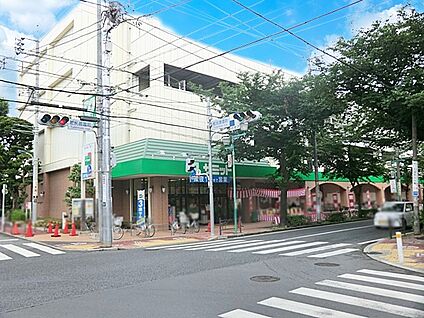 サミットストア大泉学園店 1300m
