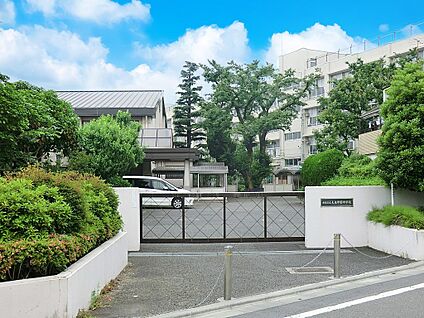 練馬区立大泉学園中学校 1300m