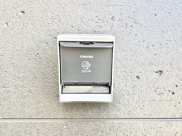 【その他現地】EV充電用屋外コンセント 。