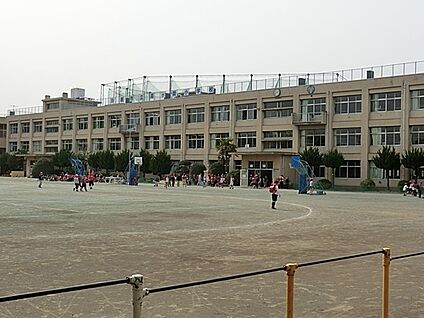 川越市立霞ケ関小学校 560m(7分)