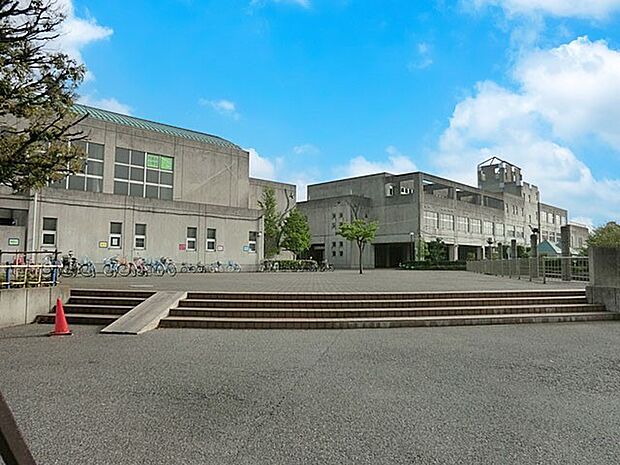 川口市立木曽呂小学校(約850m・徒歩11分)