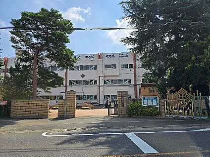 新座市立新座中学校 2100m