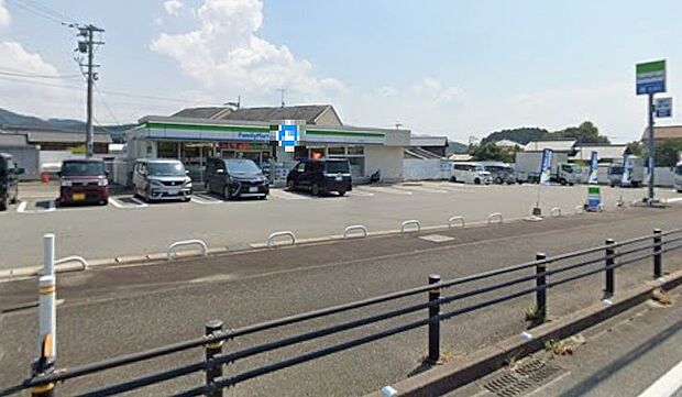ファミリーマート久山久原店(約318m)