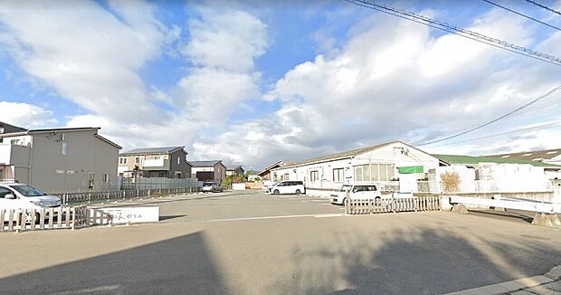 虹の森保育園(約300m)