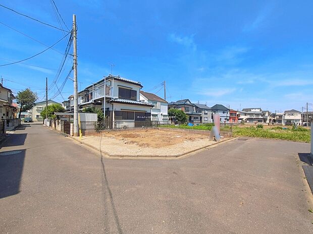 新耐震の震度6～7の揺れを想定した実験でも倒壊しない、快適で地震に強い安心できる家です。一生住む家だから構造にも環境にもこだわりを。
