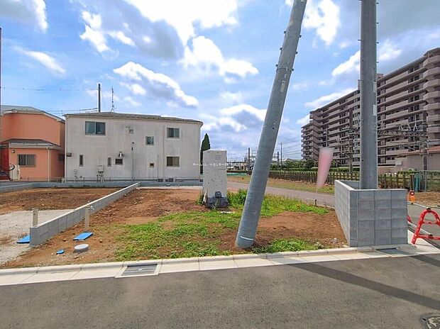 住宅性能評価で耐震等級3(最高等級)を取得!お客様を守る大切な住宅だからこそ、第三者の検査を受けて安心して住んでいただける住宅をご案内させて頂きます。その頑丈さを、ぜひ現地にてご体感くださいませ。