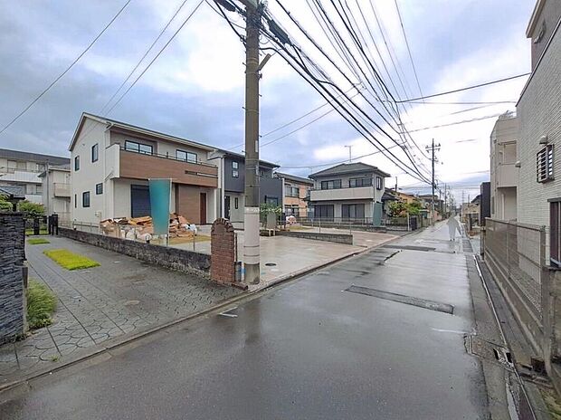 ひとたび扉を開けばそこに待っているのは上質な空間とマイホームでの新生活をイメージさせる優雅なひととき。「この家なら…」ではなく「ここに住みたい♪」と思う感動をお届けいたします。