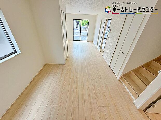 『LDKは家族だんらんをデザイン』家族が集まり一緒の時間がすごせる工夫がされております。何気ない一日のひとコマが何者にも代えがたい宝物になることでしょう♪