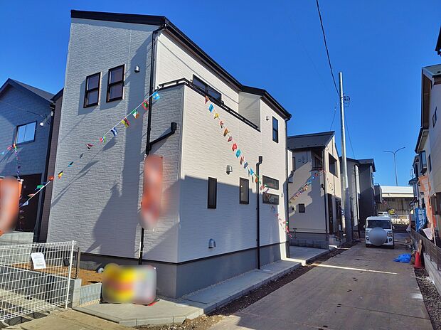 【現地外観写真】住宅性能評価で耐震等級3(最高等級)を取得!お客様を守る大切な住宅だからこそ、第三者の検査を受けて安心して住んでいただける住宅をご案内させて頂きます。その頑丈さを、ぜひ現地にてご体感くださいませ。