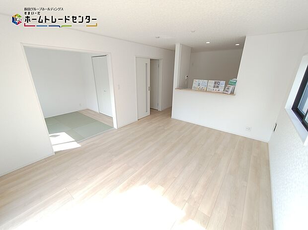 【LDK】家族の一体感を感じられる広々スペース。家族と過ごす時間を大切にする方にぴったりのゆとりの住空間。オフの時間が楽しみになりそうです。