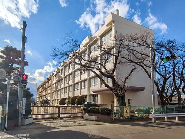 川越市立霞ケ関西小学校(約1,000m)