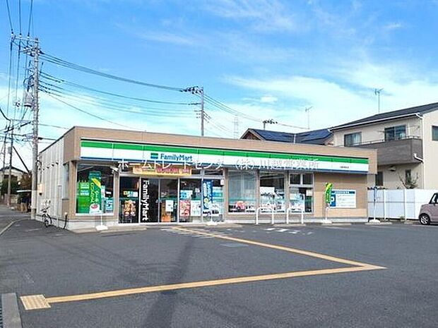 ファミリーマート川越的場北店(約550m)