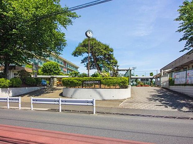 川越市立高階中学校(約1,300m)