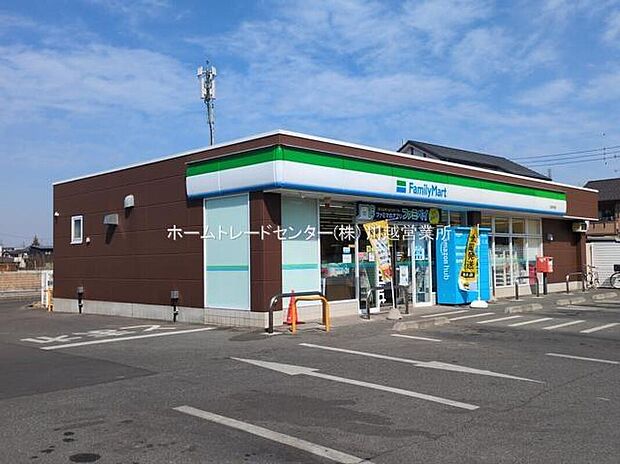ファミリーマート川越寺尾店（約717m）