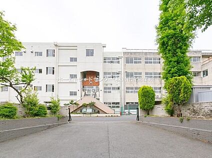 川越市立初雁中学校 1100m(徒歩14分)