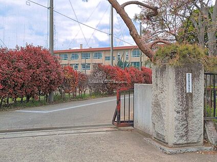 川越市立福原中学校 2200m (徒歩２８分)