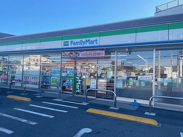 ファミリーマート川越天沼店（約687m）