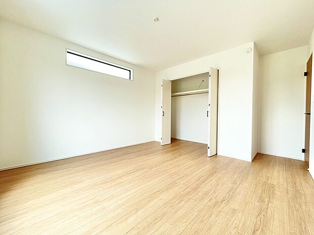 【収納】各居室収納付きのため、お部屋を最大限有効活用していただけます。