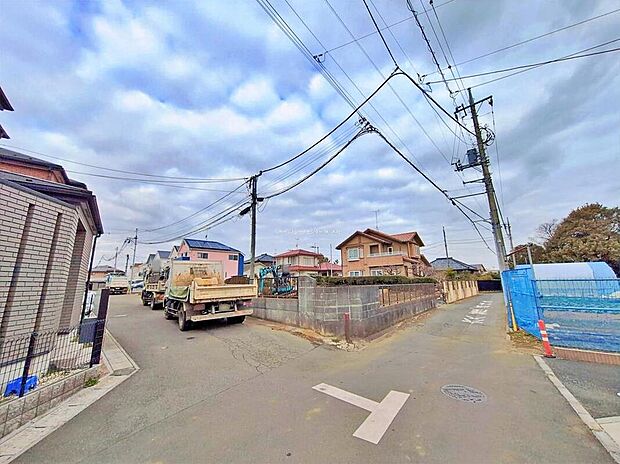 一戸建ての大きなメリットは、「自分の土地」を自由に使えること。好きなペットが飼えるほか、ガーデニングやＤＩＹ、車やバイクの手入れなど様々な趣味を楽しめます♪