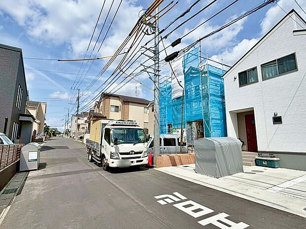 一戸建ての大きなメリットは、「自分の土地」を自由に使えること。好きなペットが飼えるほか、ガーデニングやＤＩＹ、車やバイクの手入れなど様々な趣味を楽しめます♪