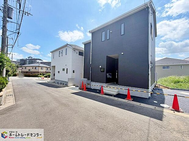 【資料請求(無料)】【電話で問い合わせ(無料)】から、お日にち・時間帯のご指定が可能です！【ネットで見学予約】の欄からご希望の日時で直接ご見学予約も可能です！