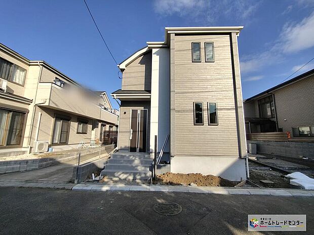 【現地外観写真】【A号棟外観】シンプルで飽きのこない上質な外観