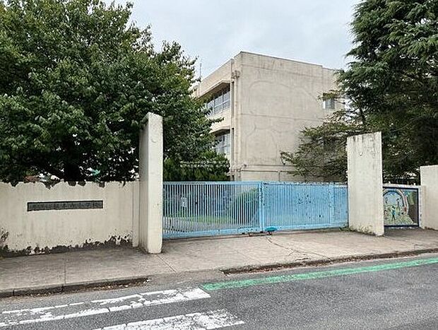 松戸市立根木内小学校（約1,180m）