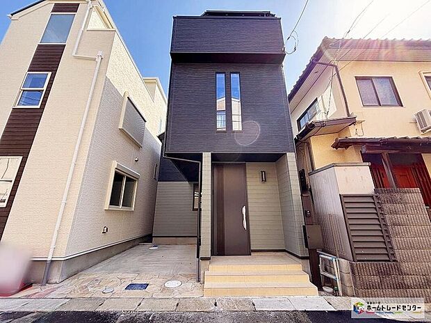 【現地外観写真】☆2号棟☆
平日・お仕事帰りなど、いつでもご案内致します!お気軽にお問い合わせ下さい♪