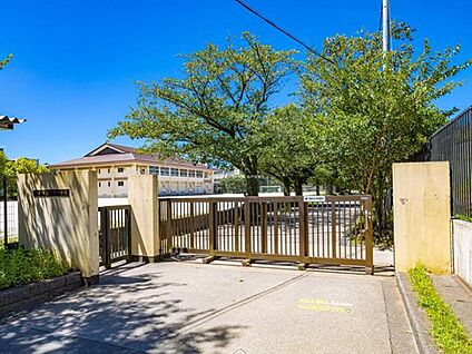 市川市立第一中学校 2200m(徒歩28分)