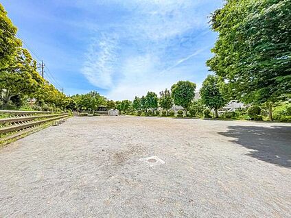 八ケ崎公園 210m(徒歩3分)