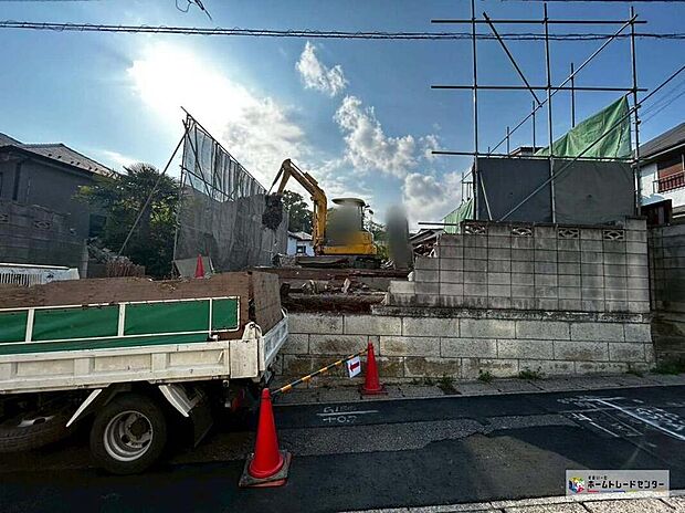 【現地外観写真】休日にご家族揃ってご見学はいかがでしょうか♪実際の現地を見てみると図面などではわからない、新たな発見もありますのでまずはお気軽にお問い合わせください♪