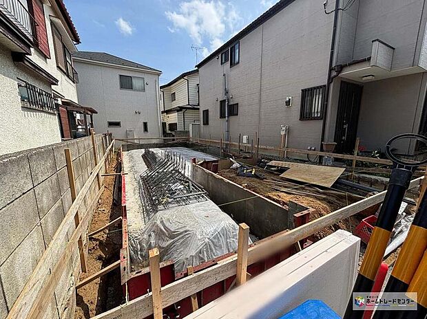 【前面道路含む現地写真】安心の子育て環境☆
常盤平第三小学校まで徒歩19分、第六中学校まで徒歩6分、八景台保育園まで徒歩4分、八柱幼稚園まで徒歩8分♪