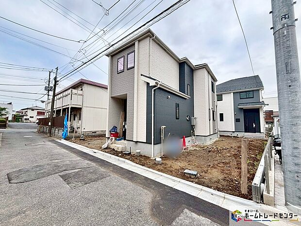 【現地外観写真】【B号棟】一戸建ての大きなメリットは、「自分の土地」を自由に使えること。好きなペットが飼えるほか、ガーデニングやＤＩＹ、車やバイクの手入れなど様々な趣味を楽しめます♪