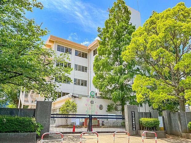 松戸市立河原塚小学校（約1,000m）