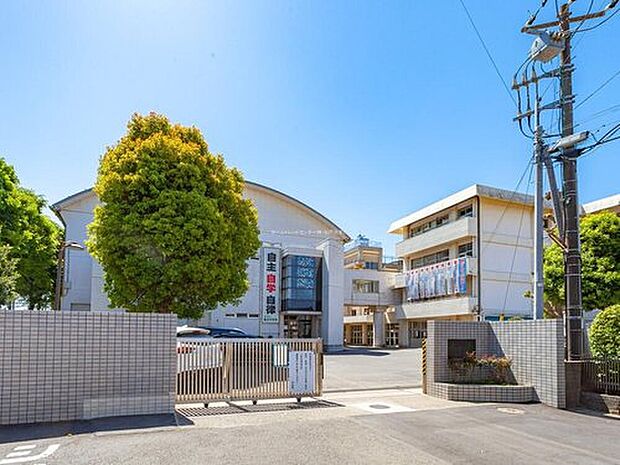 松戸市立第四中学校(約600m)