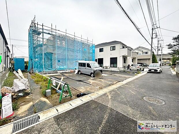 【現地外観写真】【C号棟】一戸建ての大きなメリットは、「自分の土地」を自由に使えること。好きなペットが飼えるほか、ガーデニングやDIY、車やバイクの手入れなど様々な趣味を楽しめます♪